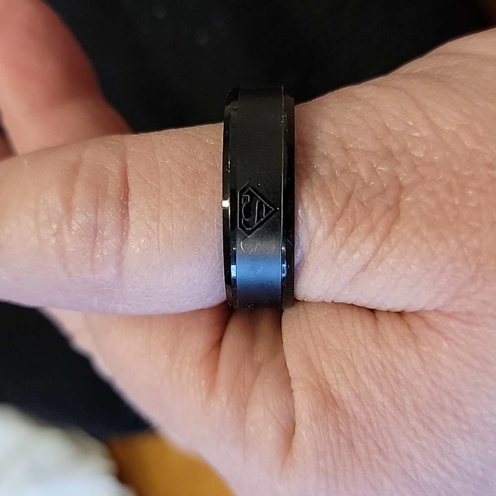 Superman Ring - Picture 3 of 3